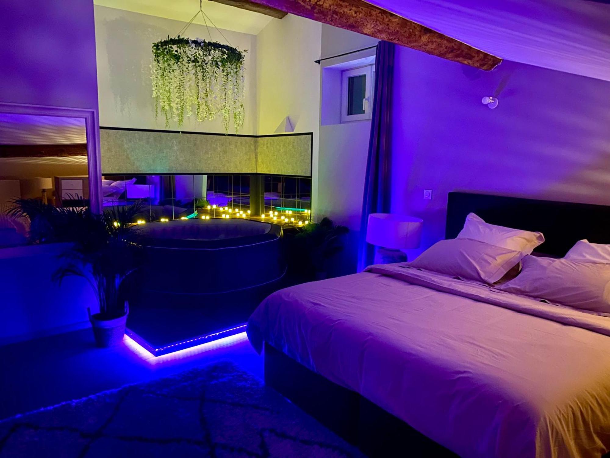 Love Room Village Rillieux-la-Pape Exterior foto
